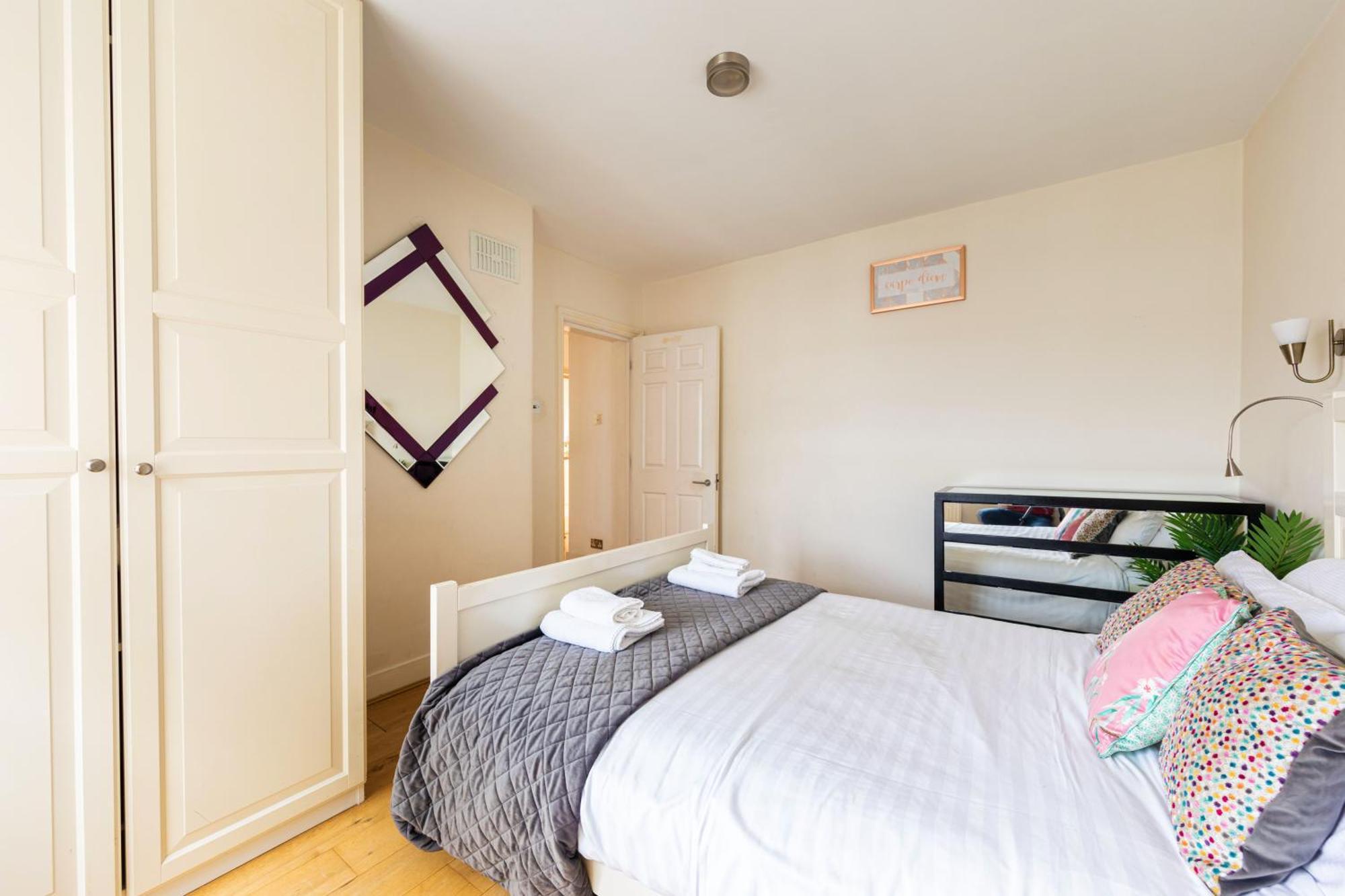 Prime Location One-Bed By Bond Street Apartment London Exterior photo